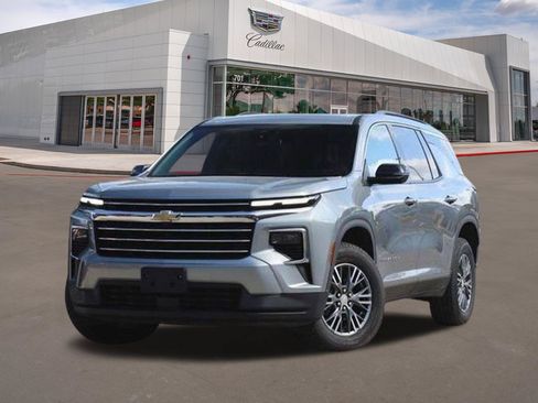 Used 2024 Chevrolet Traverse LT AWD/4WD image 1