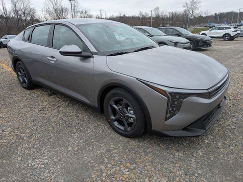 New 2026 Kia K4 LXS FWD image 6