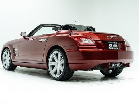 Used 2005 Chrysler Crossfire Limited RWD image 18