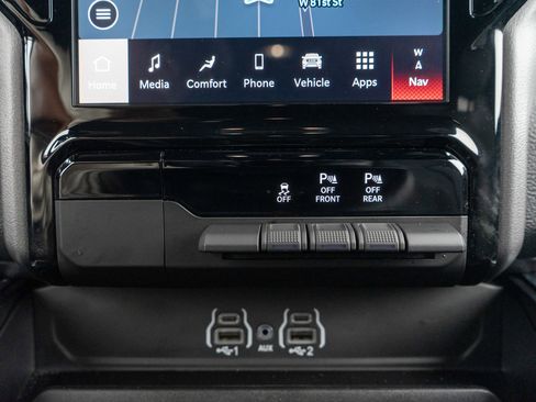 Used 2025 RAM 1500 Big Horn AWD/4WD image 20