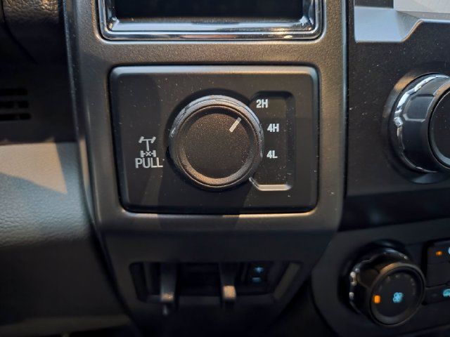 Used 2022 Ford F250 XLT w/ Black Appearance Package AWD/4WD image 16