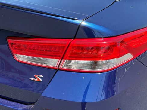 Used 2019 Kia Optima S FWD image 23