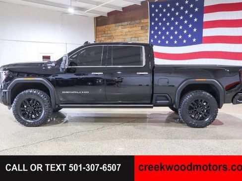 Used 2024 GMC Sierra 2500 Denali Ultimate AWD/4WD image 6