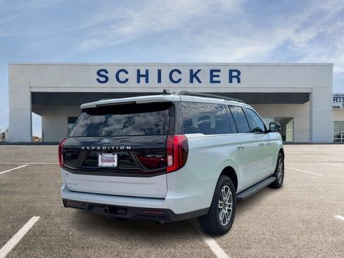 Used 2025 Ford Expedition Max Active RWD image 3