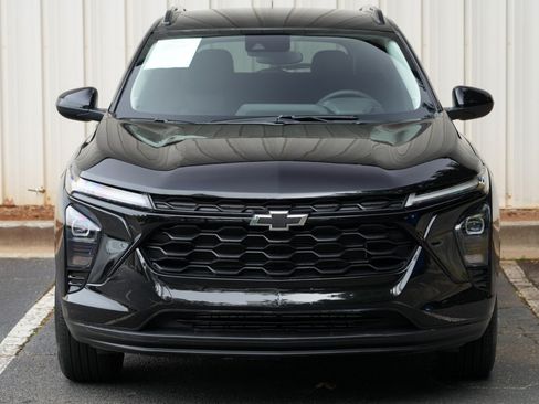 Used 2026 Chevrolet Trax LT w/ Midnight Edition FWD image 43