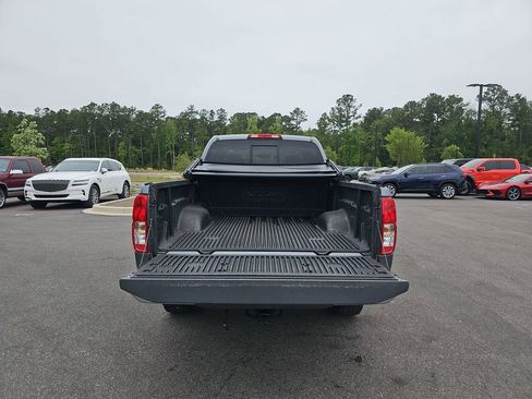 Used 2017 Nissan Frontier SV RWD image 16