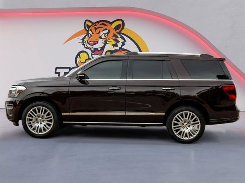 Used 2024 Ford Expedition Limited AWD/4WD image 8