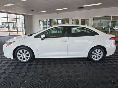 Used 2024 Toyota Corolla LE FWD image 6