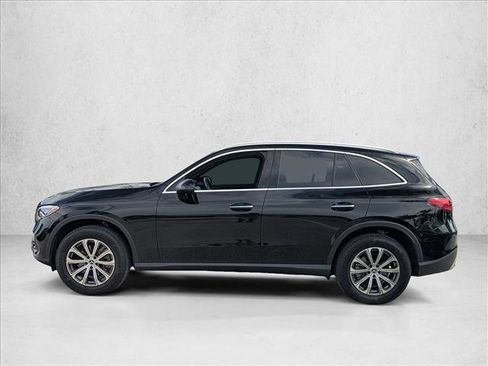 Used 2025 Mercedes-Benz GLC 300 4MATIC image 8