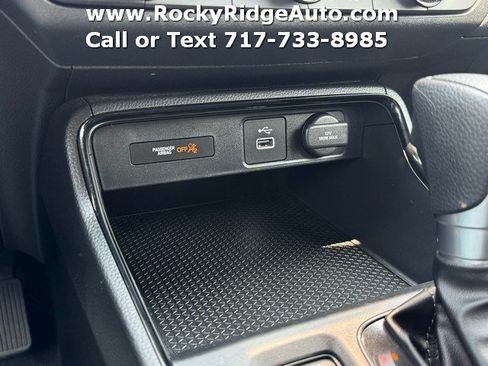 Used 2025 Honda CR-V LX image 15