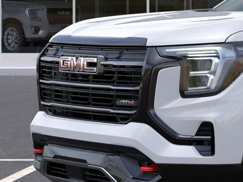 New 2026 GMC Terrain AT4 w/ Technology Package II AWD/4WD image 13
