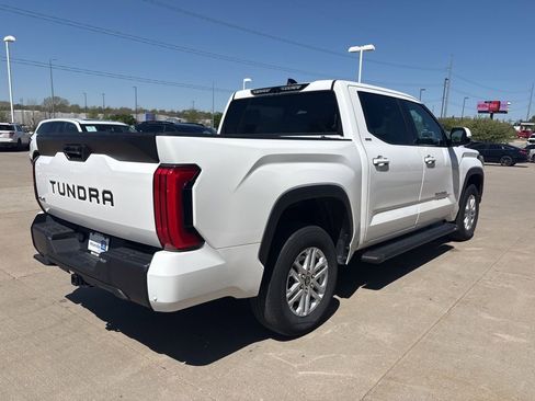 Used 2022 Toyota Tundra SR5 w/ Advanced Technology Package image 5