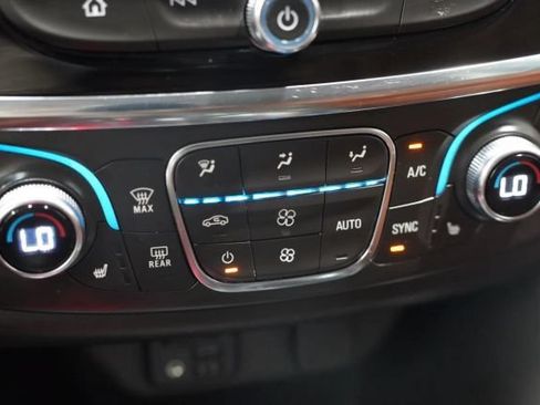 Used 2021 Chevrolet Traverse High Country w/ LPO, Floor Liner Package FWD image 38
