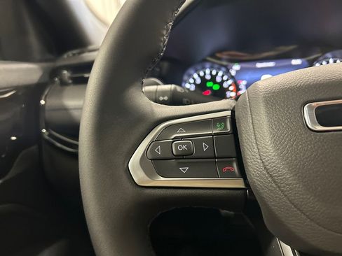 New 2026 Jeep Compass Latitude image 19