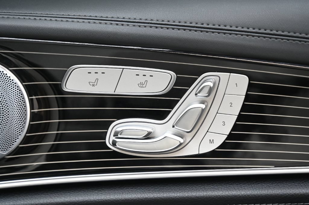 Used 2019 Mercedes-Benz E 63 AMG S image 23