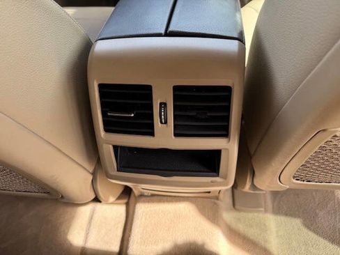 Used 2016 Mercedes-Benz GL 450 4MATIC image 27