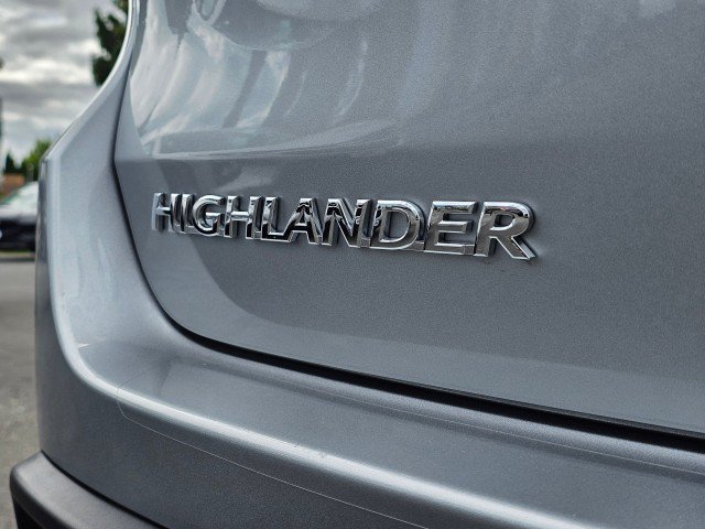 Used 2019 Toyota Highlander XLE AWD/4WD image 18