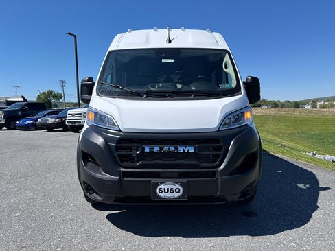 New 2026 RAM ProMaster 1500 w/ Crew Van Package FWD image 2