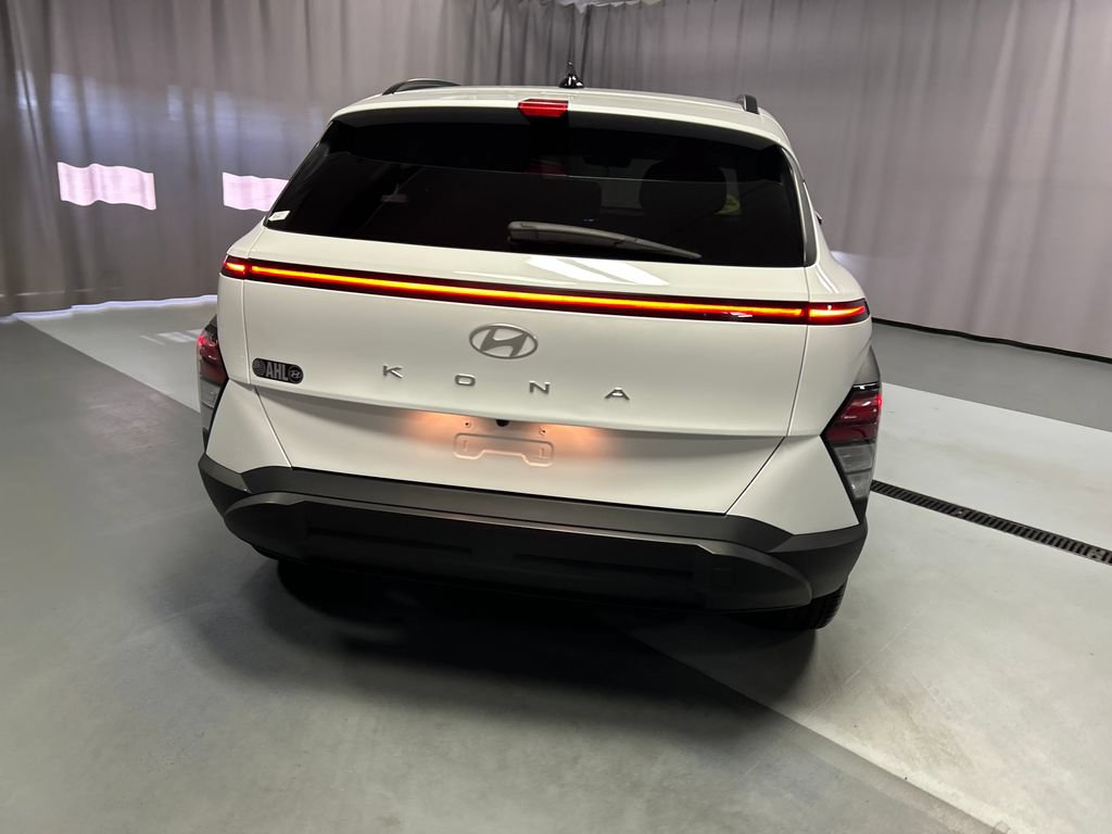 Used 2024 Hyundai Kona SEL FWD image 6