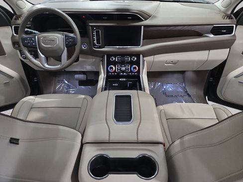 Used 2022 GMC Yukon Denali image 9