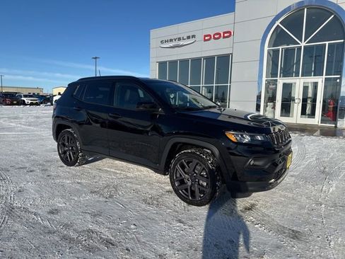 New 2026 Jeep Compass Latitude image 2