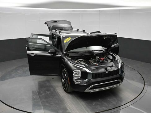 Used 2023 Mitsubishi Outlander SEL AWD/4WD image 40