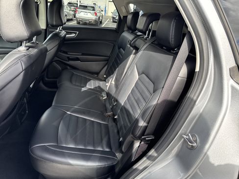 Used 2024 Ford Edge SEL image 12