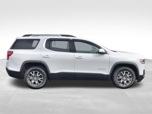 Used 2023 GMC Acadia SLE w/ Driver Convenience Package FWD image 9
