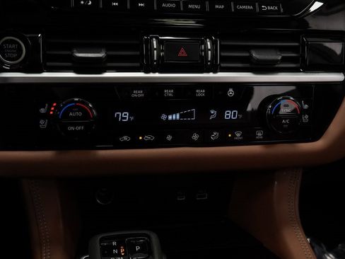 Used 2024 Nissan Pathfinder Platinum w/ Cargo Package image 39