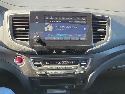 Used 2023 Honda Passport TrailSport image 28