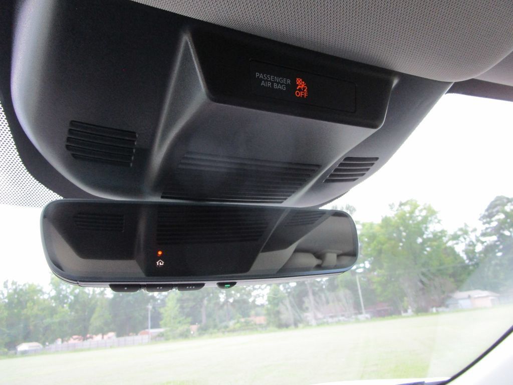 Used 2023 Nissan Rogue SV FWD image 38