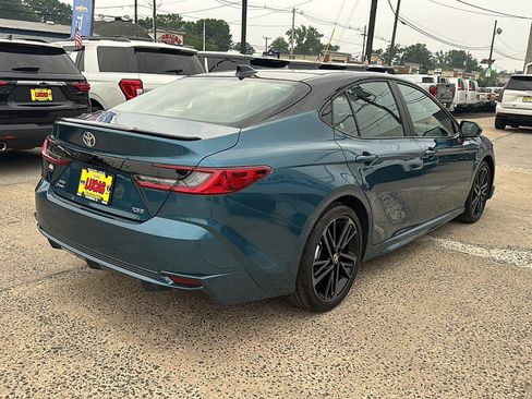 Used 2026 Toyota Camry XSE w/ Premium Package AWD/4WD image 5
