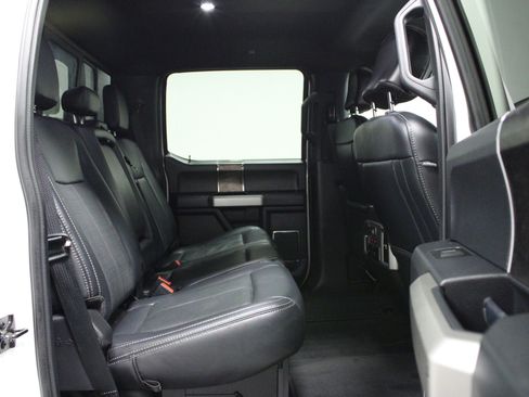 Used 2022 Ford F350 Lariat image 14