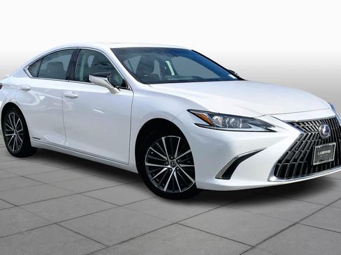 Used 2022 Lexus ES 300h w/ Premium Package image 4