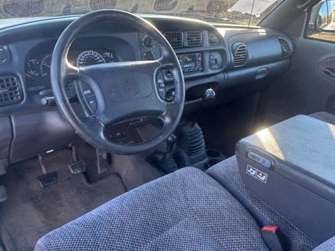 Used 1998 Dodge Ram 2500 Truck 4dr Quad Cab 139 WB HD 4WD image 17
