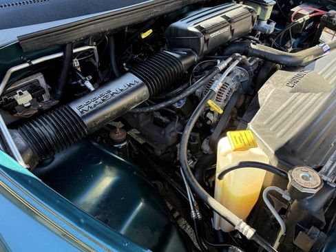 Used 1997 Dodge Ram 1500 Truck 4x4 Regular Cab image 42