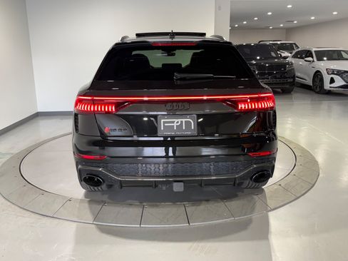 Used 2024 Audi RS Q8 AWD/4WD image 19