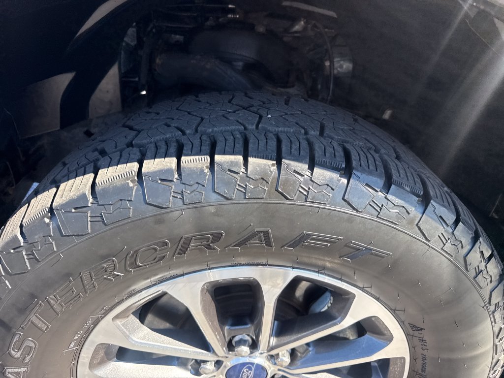Used 2020 Ford F150 XLT w/ Equipment Group 302A Luxury AWD/4WD image 24