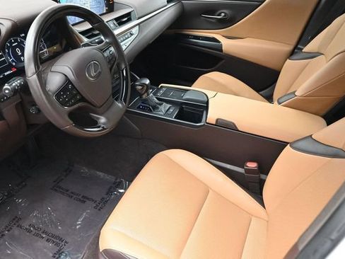 Used 2021 Lexus ES 350 w/ Premium Package FWD image 18