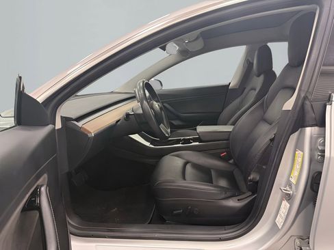 Used 2018 Tesla Model 3 Long Range RWD image 11