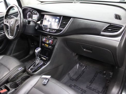 Used 2018 Buick Encore Essence AWD/4WD image 23