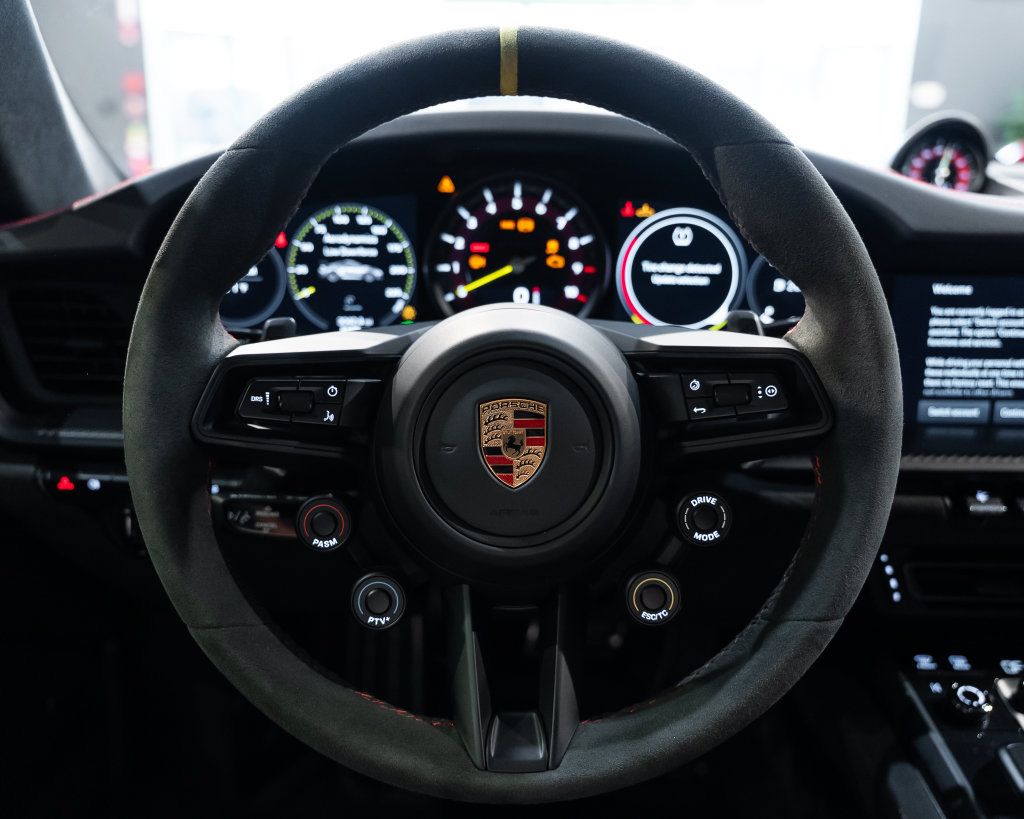 Used 2023 Porsche 911 GT3 RS RWD image 5