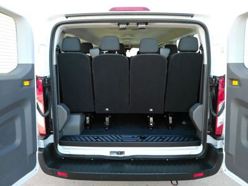 Used 2024 Ford Transit 350 XLT image 21