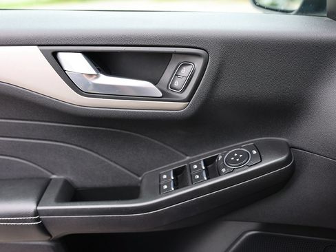 Certified 2022 Ford Escape SEL AWD/4WD image 37