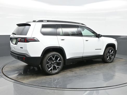 New 2026 Jeep Cherokee Overland image 6