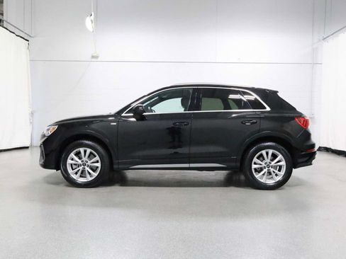 Certified 2025 Audi Q3 2.0T Premium w/ Convenience Package AWD/4WD image 2