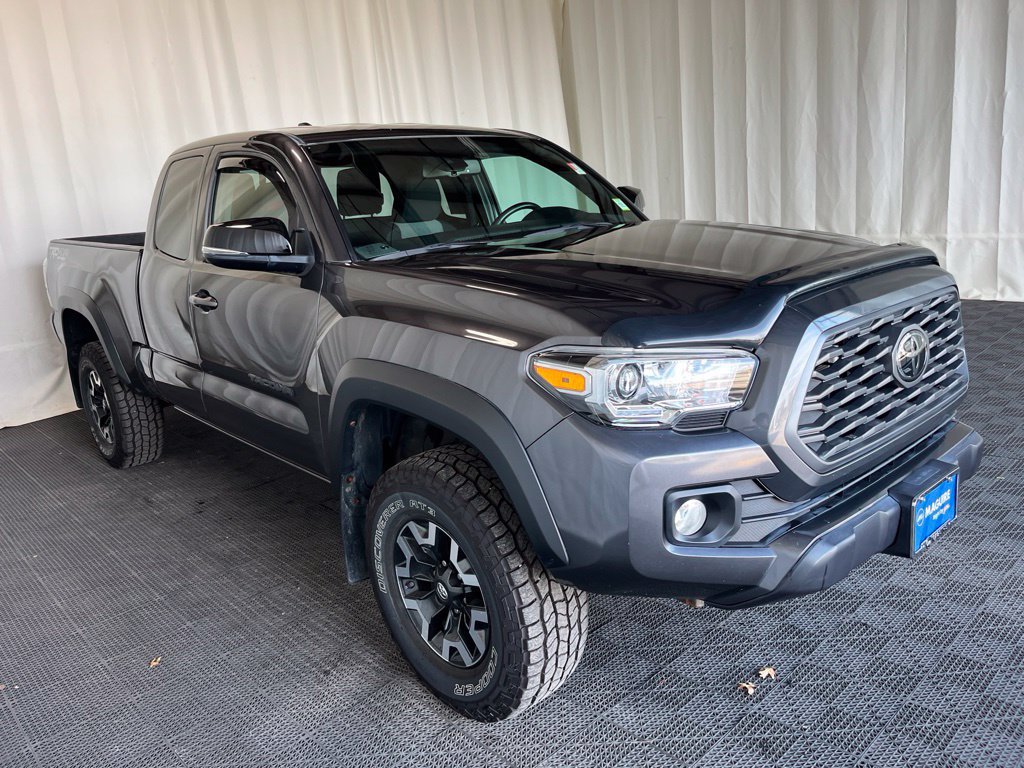 Used 2021 Toyota Tacoma TRD Off-Road w/ Technology Package AWD/4WD image 29