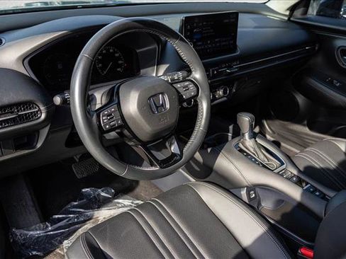 Used 2023 Honda HR-V EX-L image 10