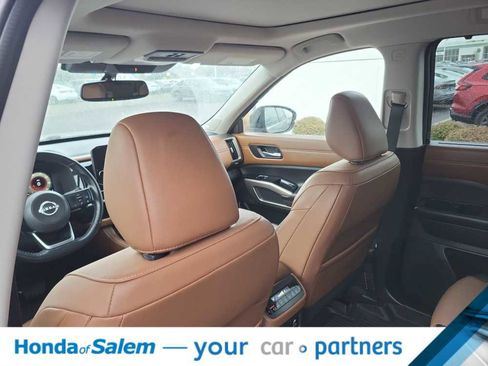 Used 2022 Nissan Pathfinder Platinum w/ Cargo Package image 37