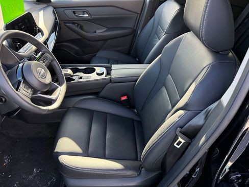 Certified 2023 Nissan Rogue SL w/ SL Premium Package image 20